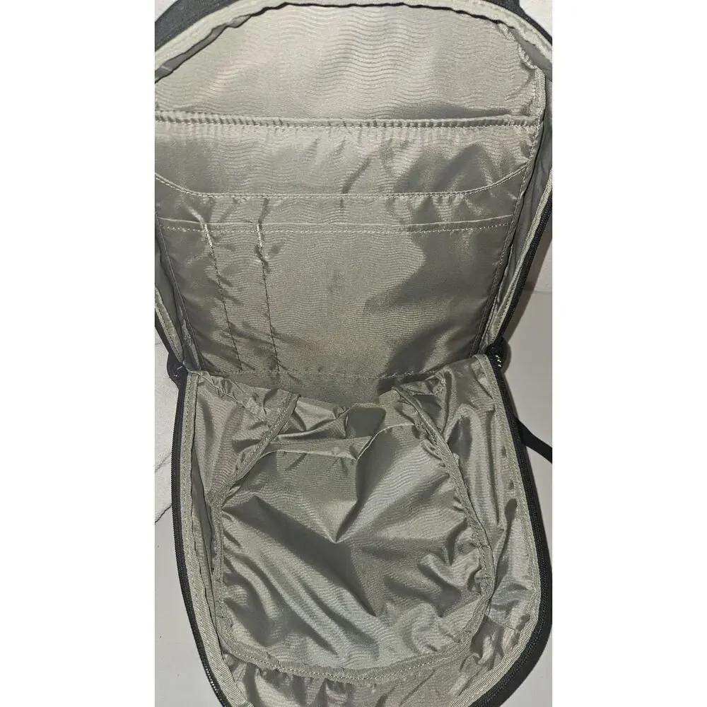 Thule Subterra 23L Backpack Laptop Bag Black Sweden Book Bag Travel Branded